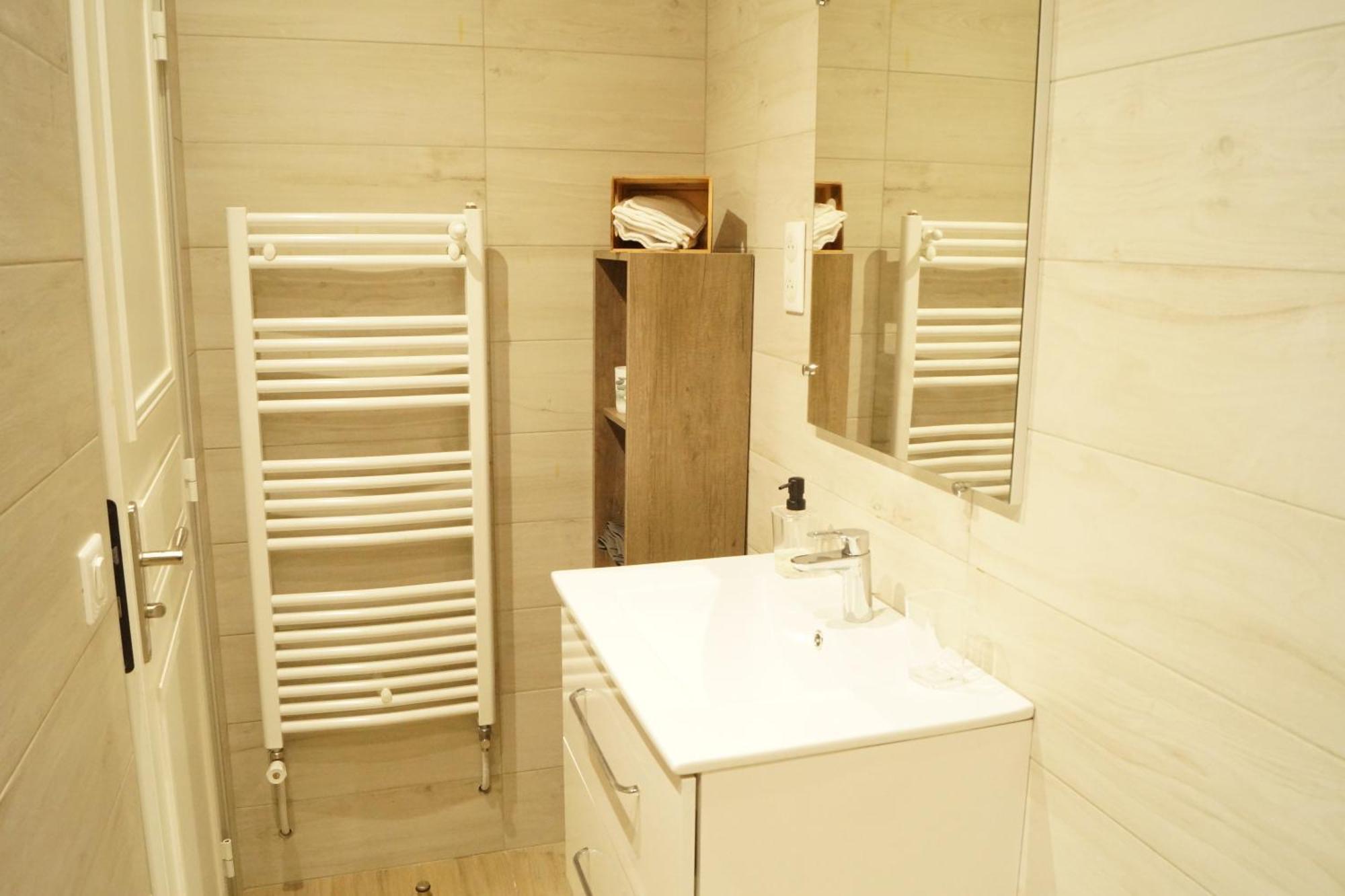 Chalet Like Upstairs Private Suite Etiolles Ngoại thất bức ảnh